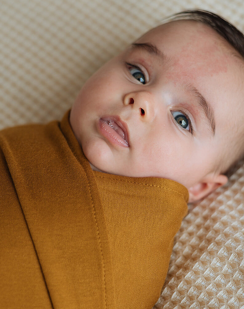 Stretchy swaddle blanket 110 x 90 cm