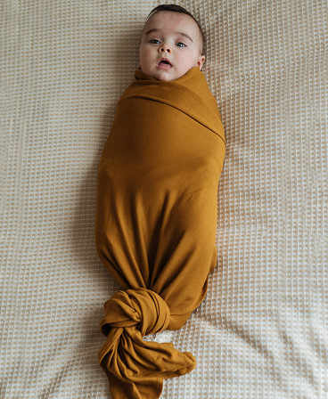 Stretchy swaddle blanket 110 x 90 cm