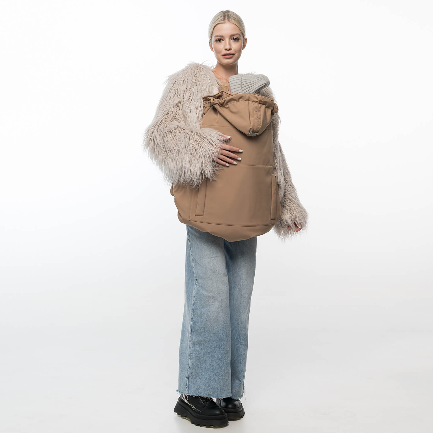 All-season Softshell babywearing cover Sand