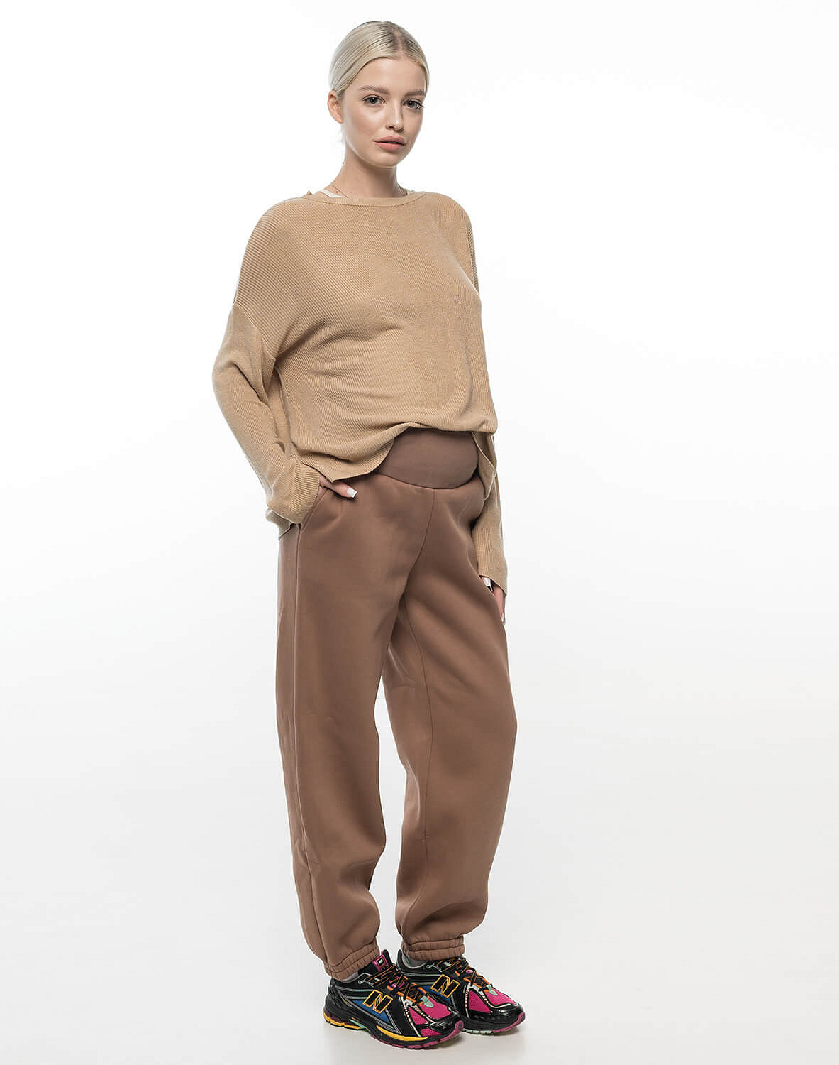 Fleece-lined maternity sweatpants