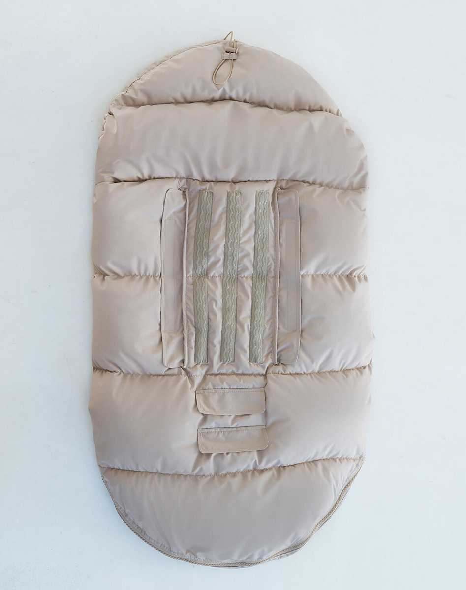 Universal winter footmuff