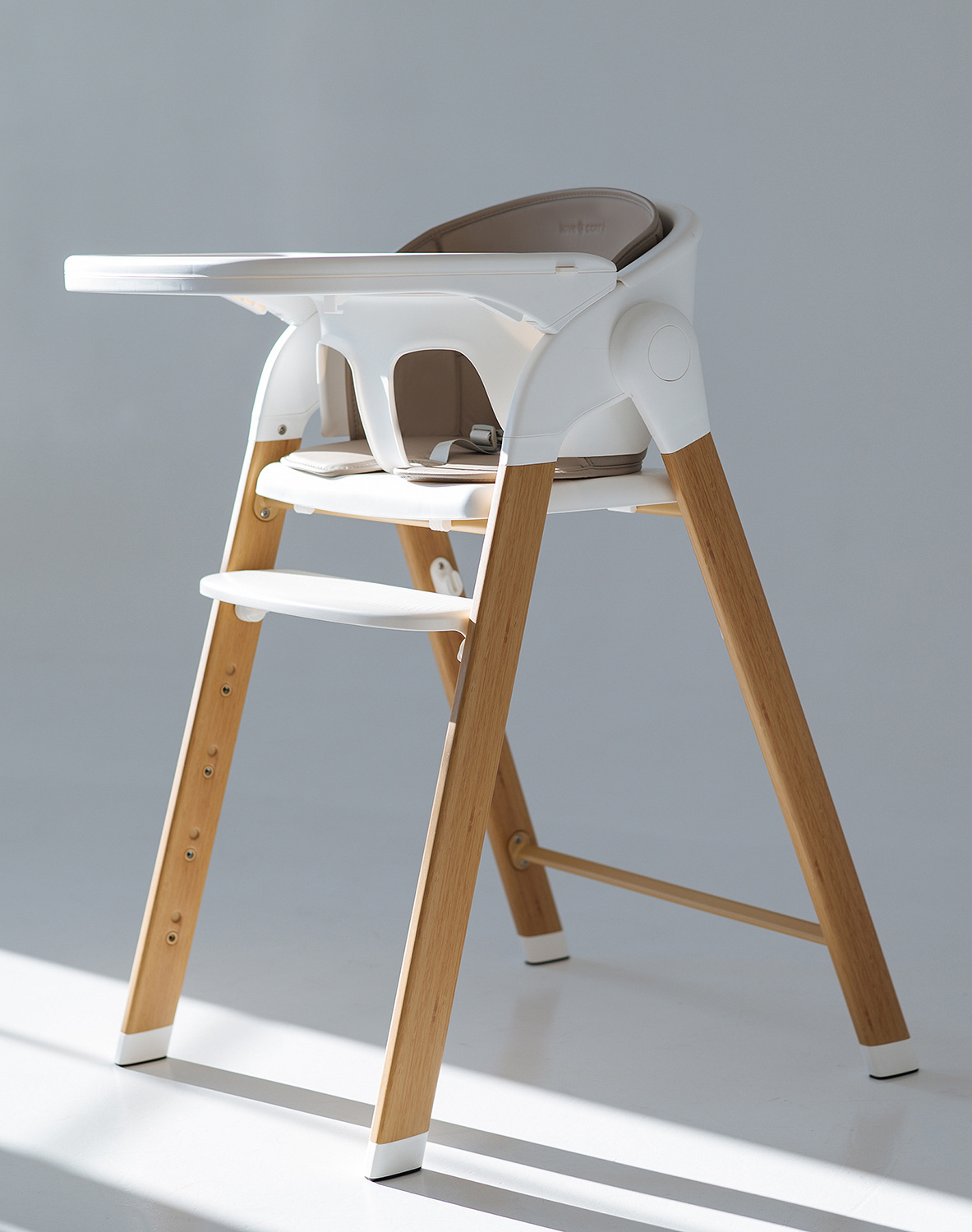 3-in-1 highchair Flex by Love & Carry® - White