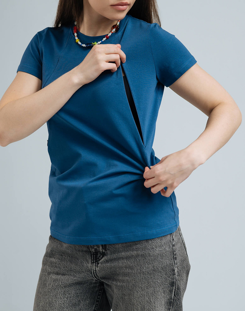 Straight fit maternity and nursing t-shirt