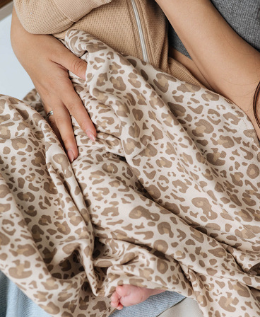 Stretchy swaddle blanket 110 x 90 cm