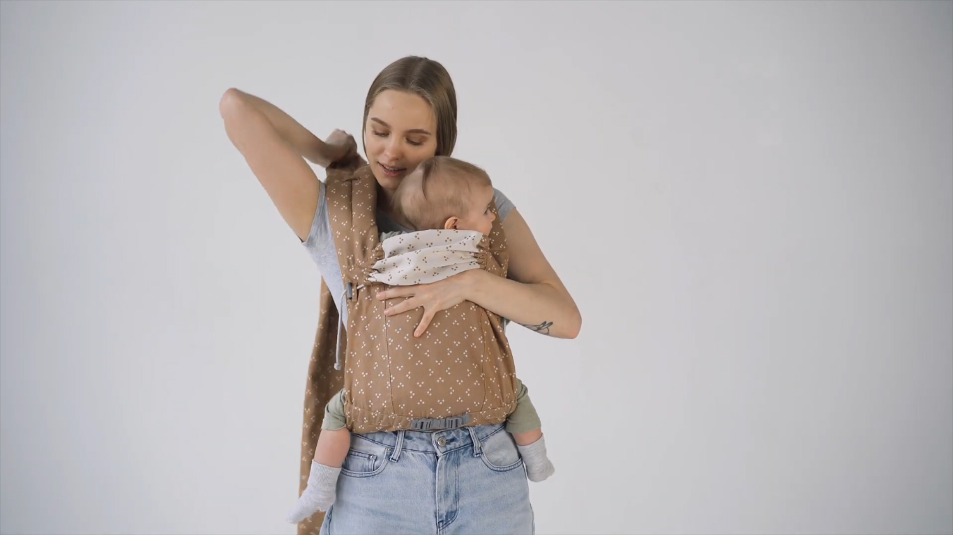 Front carry position (4+ months)