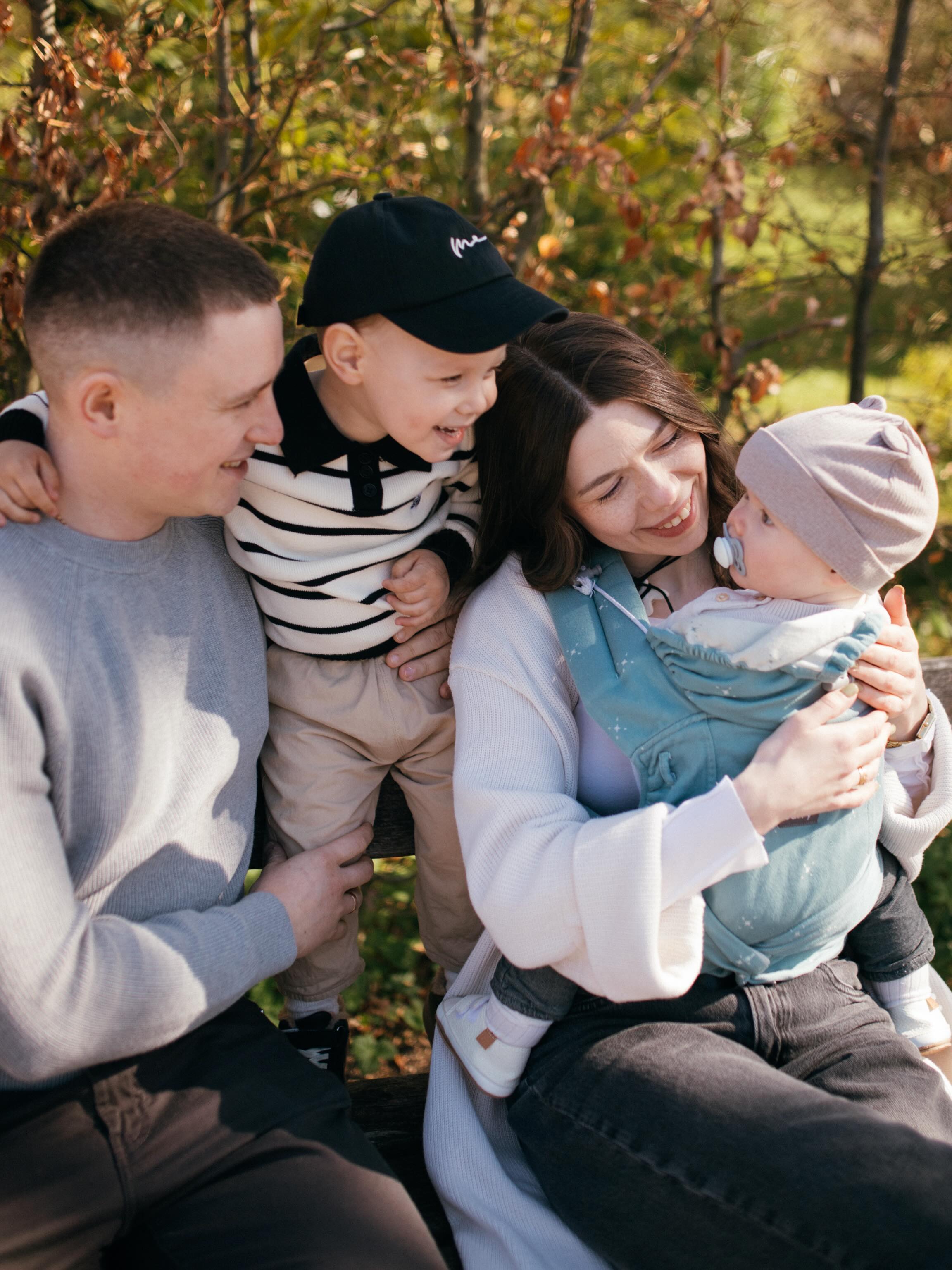 Zdjęcia ze społeczności Love & Carry na Instagramie