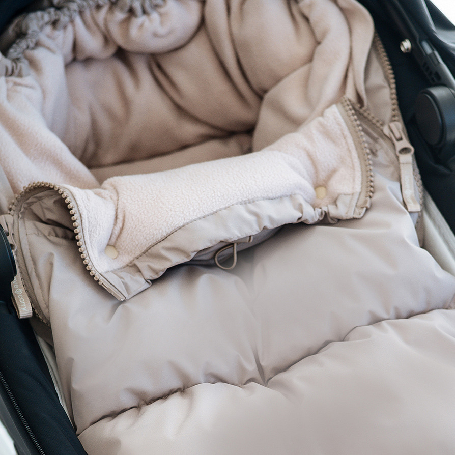 Universal winter footmuff