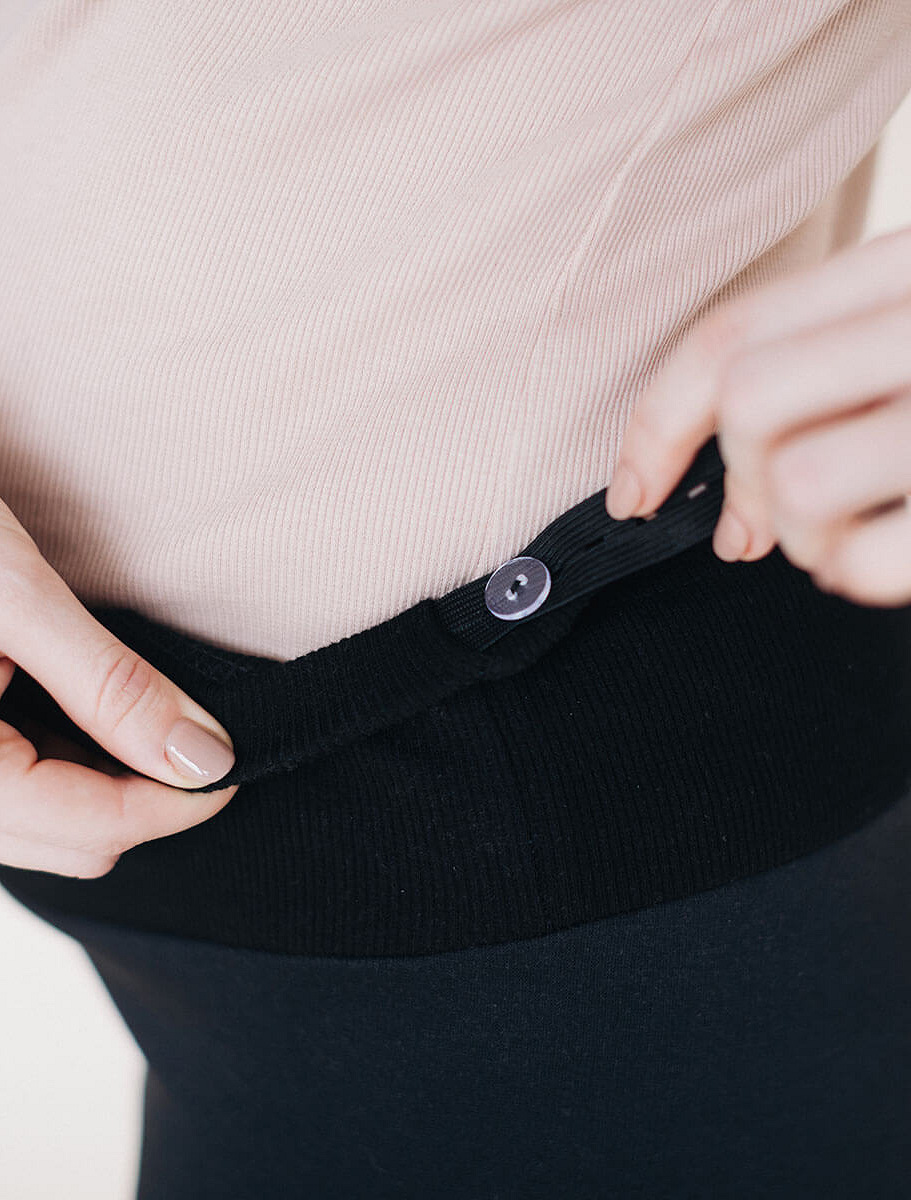 Warm maternity and postpartum leggings