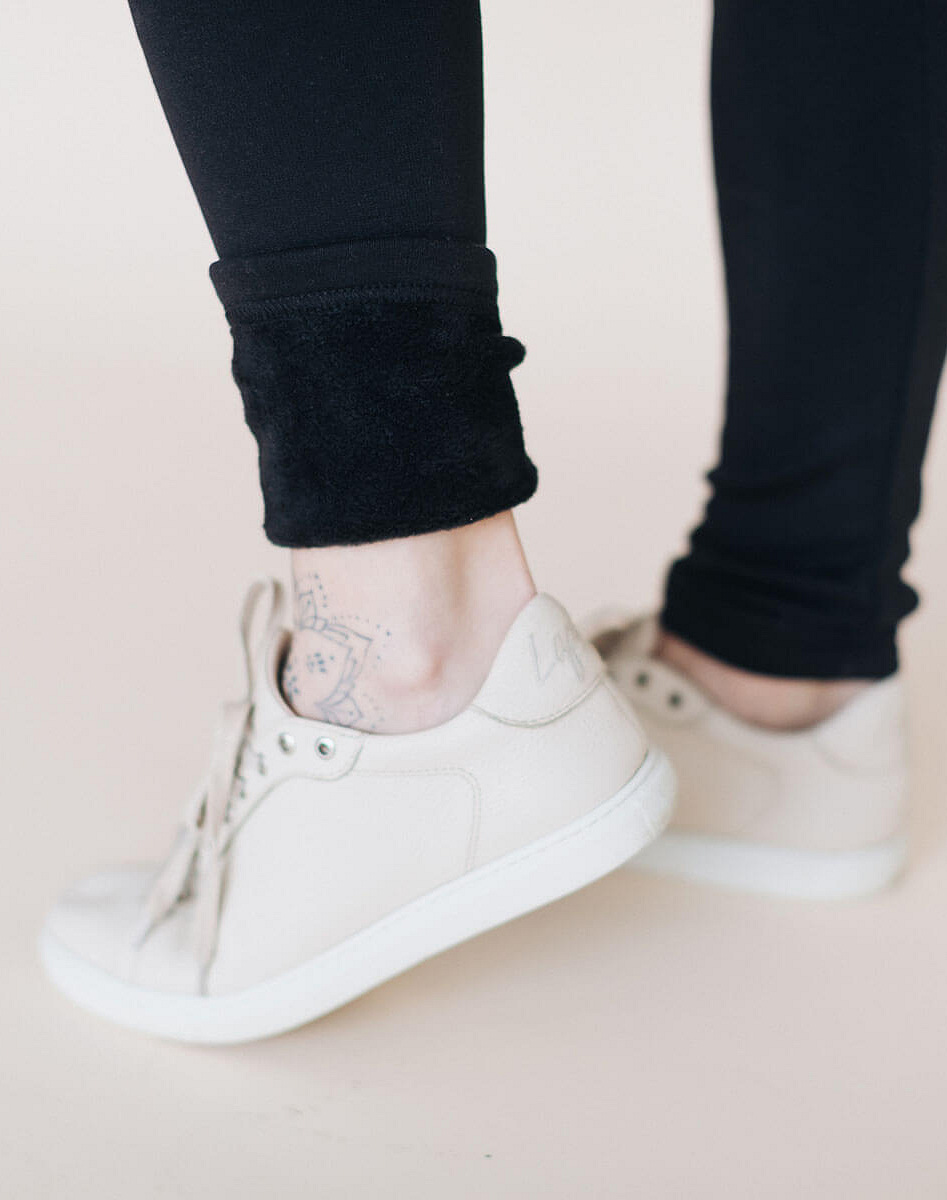 Warm maternity and postpartum leggings