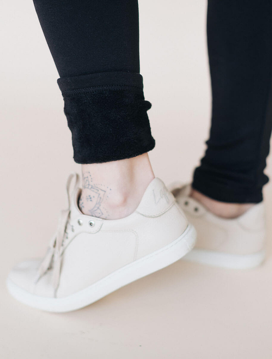 Warm maternity and postpartum leggings