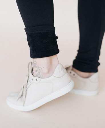 Warm maternity and postpartum leggings