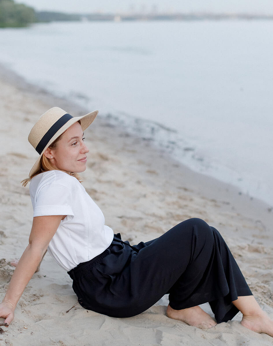 Lightweight maternity culottes