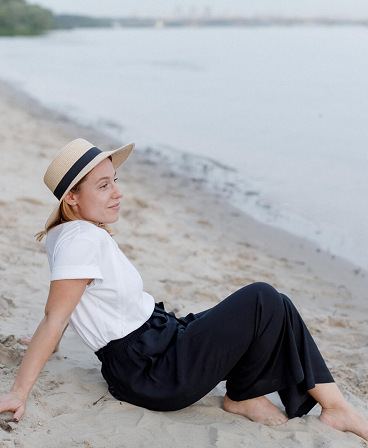 Lightweight maternity culottes