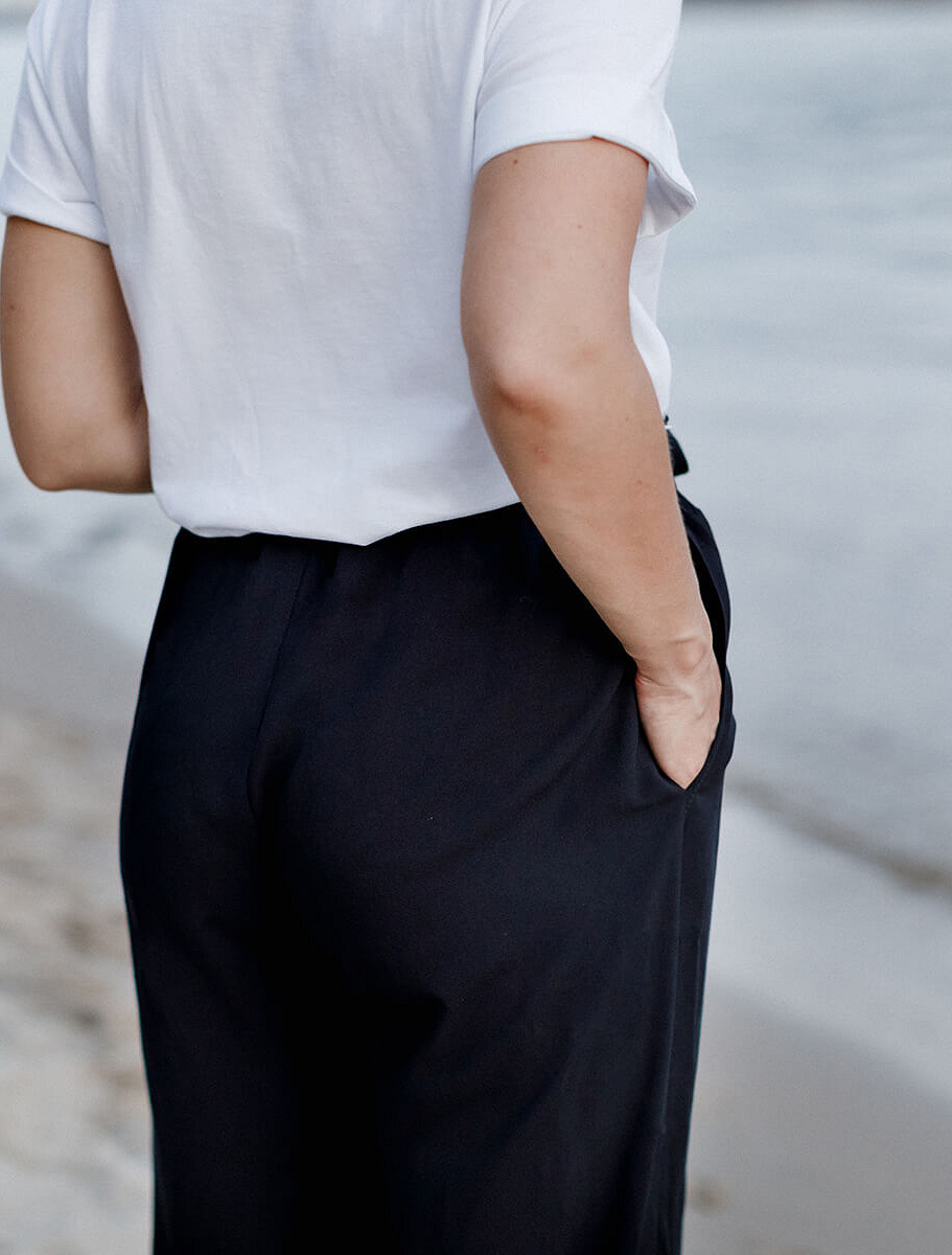 Lightweight maternity culottes