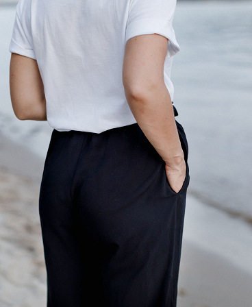 Lightweight maternity culottes
