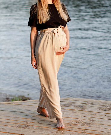 Lightweight maternity culottes