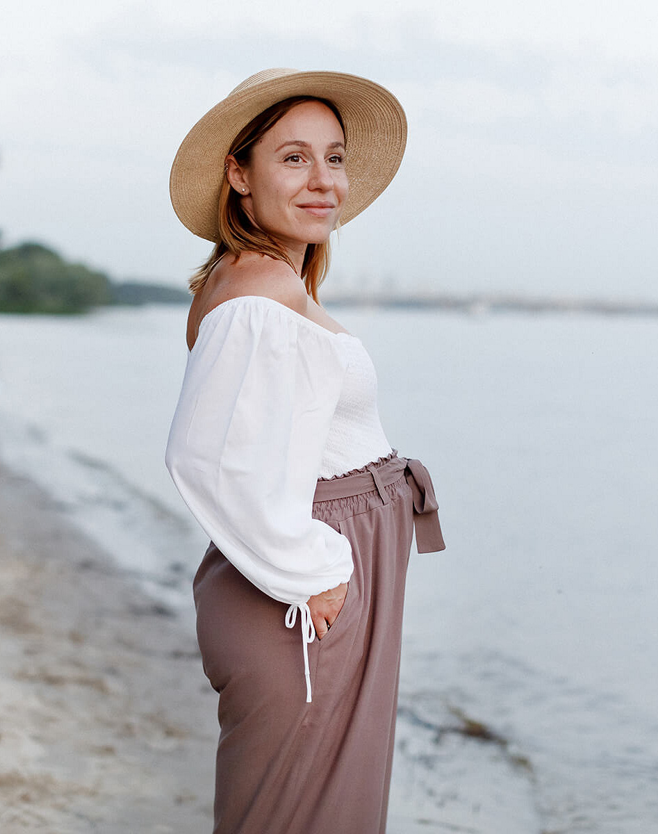 Lightweight maternity culottes