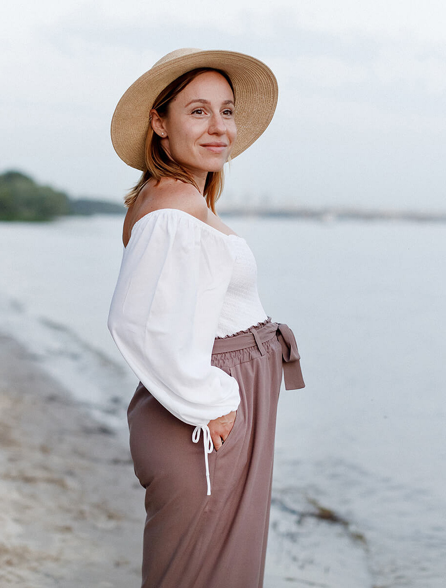 Lightweight maternity culottes