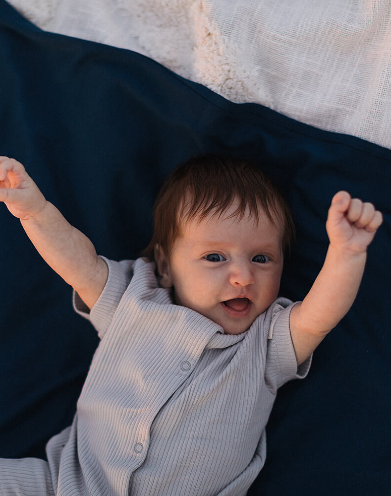 Stretchy swaddle blanket 110 x 90 cm