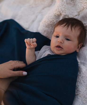 Stretchy swaddle blanket 110 x 90 cm