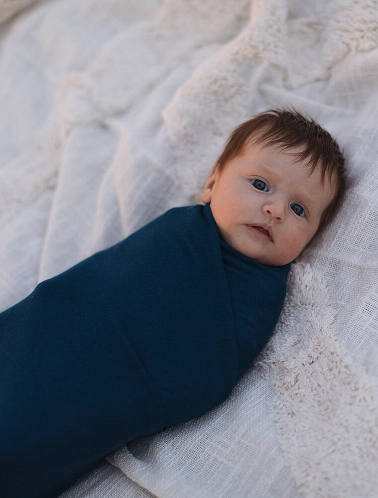Stretchy swaddle blanket 110 x 90 cm